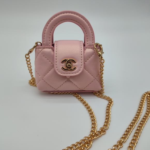 CHANEL Mini Bag Earbud Holder Blush Pink Gold CC Chain Micro Bag Charm Gift GWP - Picture 2 of 6